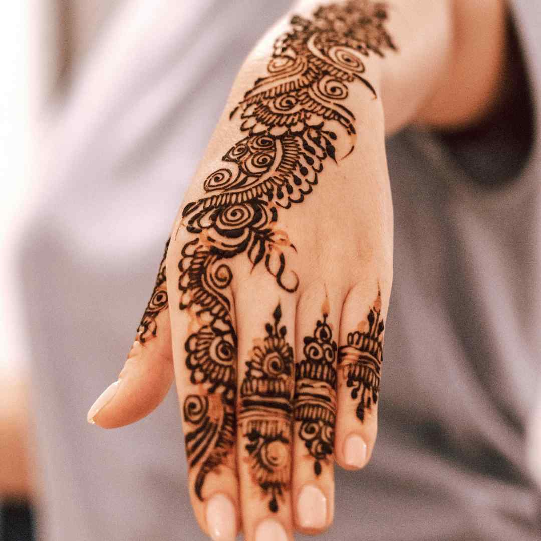 Modern Arabic Mehndi